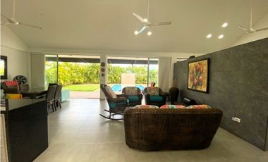 VENTA/ARRIENDO CASA CAMPESTRE UN  PISO PALMA REAL    VILLAVICENCIO