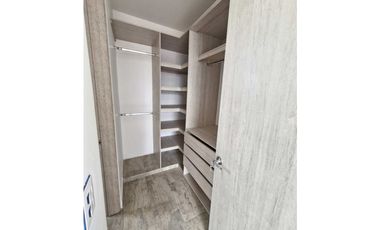 En Venta Casa Urbana 202 m2, Urbanización Cerrada La Mesa Cundinamarca