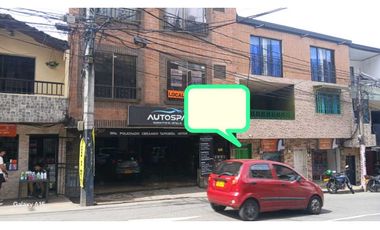 Alquilo Local Barrio Rosalpi, Bello