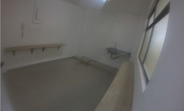 Alquilo Local Barrio Rosalpi, Bello