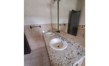 VENDO.CASA EN LA.FONTANA