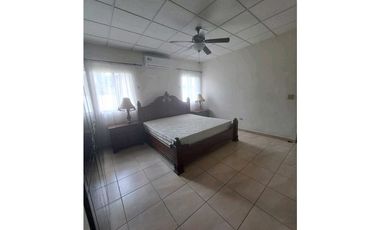 VENDO.CASA EN LA.FONTANA