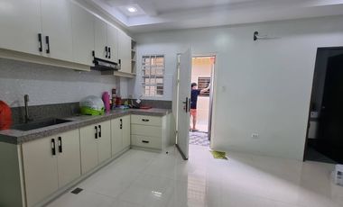 Move‑In Now! 2‑BR Furnished Townhouse with Pool Access in Malabanias