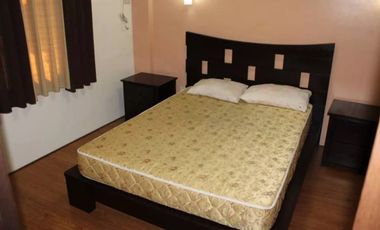 Comfortable Two Bedroom Furnished Townhouse with Pool Access in Malabanias