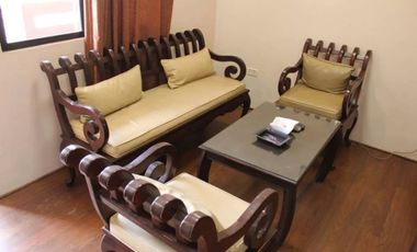 Comfortable Two Bedroom Furnished Townhouse with Pool Access in Malabanias