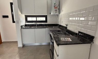 VENTA MONOAMBIENTE A ESTRENAR LA PLATA