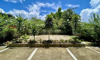 FOR SALE MODERN ELEGANT RETIREMENT HOME WITH SPACEOUS BACKYARD NEAR THE VALLEYS