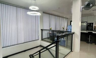 FOR SALE MODERN ELEGANT RETIREMENT HOME WITH SPACEOUS BACKYARD NEAR THE VALLEYS
