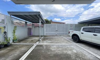 FOR SALE MODERN ELEGANT RETIREMENT HOME WITH SPACEOUS BACKYARD NEAR THE VALLEYS