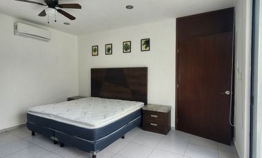 Renta casa amueblada 3 Recamaras con paneles  piscina Conkal