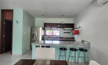 Renta casa amueblada 3 Recamaras con paneles  piscina Conkal