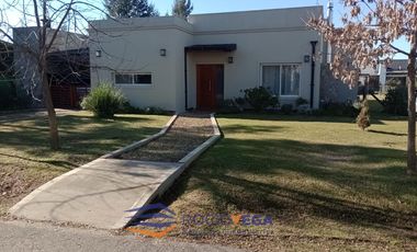Casa en venta y/o alquiler en La Cesarina, General Rodriguez