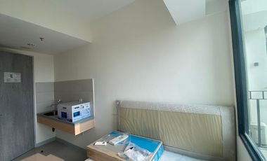 DIJUAL APARTEMEN OSAKA PIK2 lantai rendah view tidak kehalang