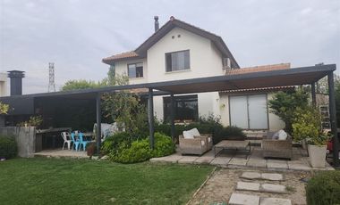 Casa en Arriendo en El Polo de Machalí