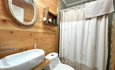 Casa con hermosa cabaña en condominio cerrado