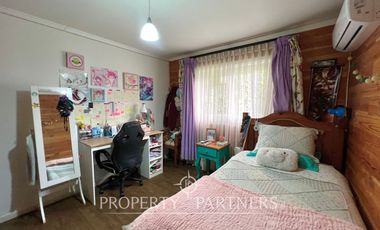 Casa con hermosa cabaña en condominio cerrado