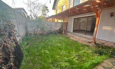 Casa en Arriendo en Plaza Las Rosas