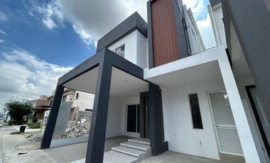 Casa en  Venta, Urb, San Antonio, Vía a Samborondón   JoeG