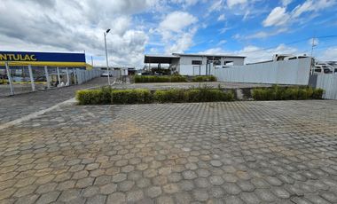Arriendo patio terreno norte de Quito Av principal Galo PLaza - Carcelen