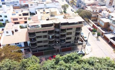 Venta de departamento en San Borja en calle Duccio