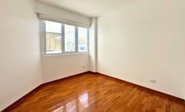 Venta de departamento en San Borja en calle Duccio