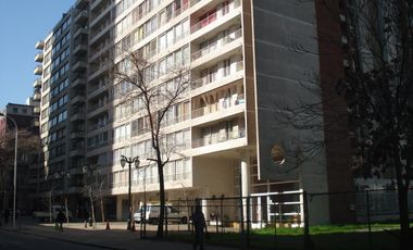 Arriendo Estacionamiento Edificio Santo Domingo 1220, Santiago, Piso -2