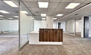 Oficina en Arriendo en Metro Alcántara