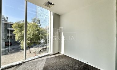 Oficina en Arriendo en Metro Alcántara