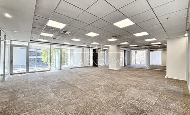 Oficina en Arriendo en Metro Alcántara