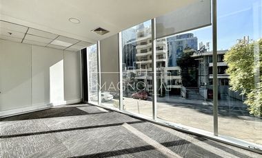 Oficina en Arriendo en Metro Alcántara