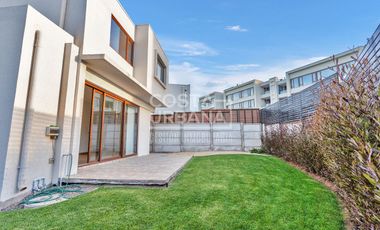 CASA  NUEVA  EN BOSQUES DE MONTEMAR, CONCÓN