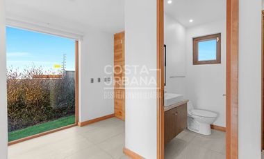 CASA  NUEVA  EN BOSQUES DE MONTEMAR, CONCÓN