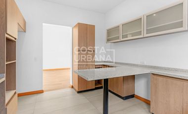 CASA  NUEVA  EN BOSQUES DE MONTEMAR, CONCÓN