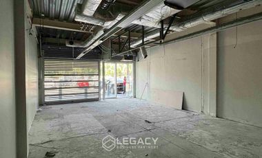 Arriendo Local Comercial Ciudad Empresarial 81 M2