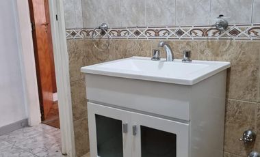 Departamento en  alquiler con espacio guarda coche - Wilde