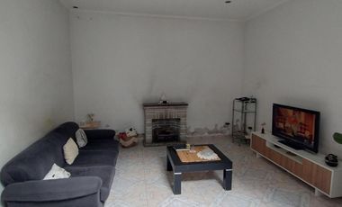 Casa en venta - 1 Dormitorio 1 Baño - San Martín