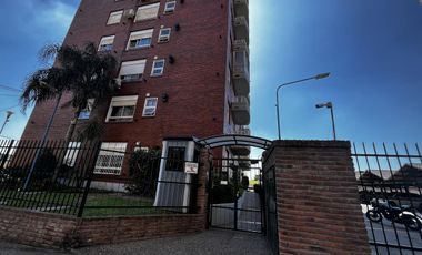 Departamento Monoambiente Excelente Estado - Sarandi
