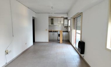 Departamento Monoambiente Excelente Estado - Sarandi