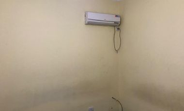 Casa 2 dormitorios, garaje, terreno libre - Alquiler