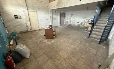 Depósito de 500 m2  TOTALES  APROXIMADOS en Lomas de Zamora