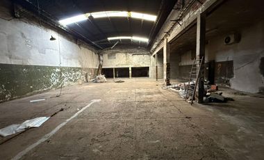 Depósito de 500 m2  TOTALES  APROXIMADOS en Lomas de Zamora