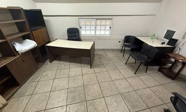 Depósito de 500 m2  TOTALES  APROXIMADOS en Lomas de Zamora