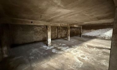 Depósito de 500 m2  TOTALES  APROXIMADOS en Lomas de Zamora