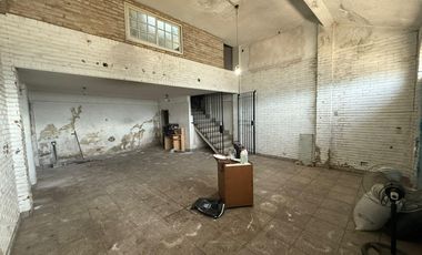 Depósito de 500 m2  TOTALES  APROXIMADOS en Lomas de Zamora