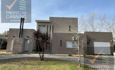 Casa en alquiler en Barrio Don Joaquín Canning