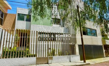 Casa en Venta en Cerrada en Manuel Avila Camacho
