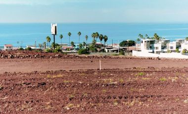 Terreno en Venta en Rosarito con Vista Al Mar.