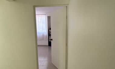 SE VENDE CASA REMODELADA EN BULEVARES DEL LAGO