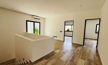 Casa en venta Lagos del Sol Cancún – 4 recámaras, comodidad, lujo y seguridad