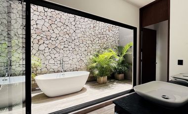Casa en venta Lagos del Sol Cancún – 4 recámaras, comodidad, lujo y seguridad